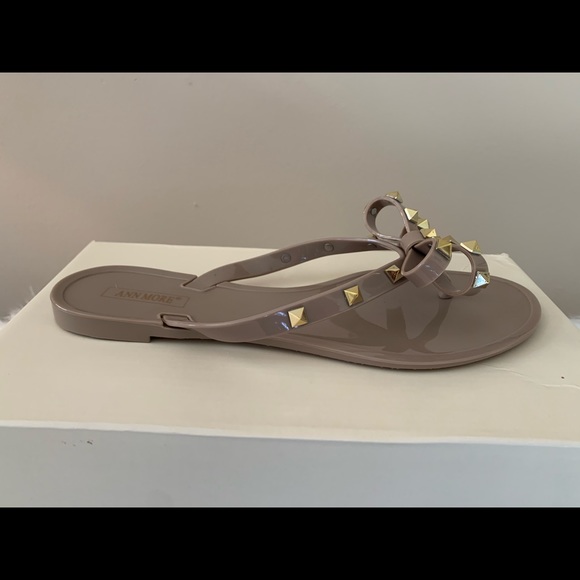 RESTOCKED Dark beige studded bow sandals - Picture 3 of 3